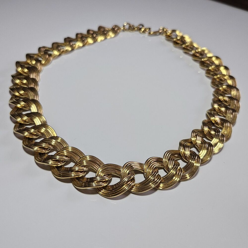 Vintage Monet Large Textured Chunky Double Link Chain Necklace Gold Tone 19-21"